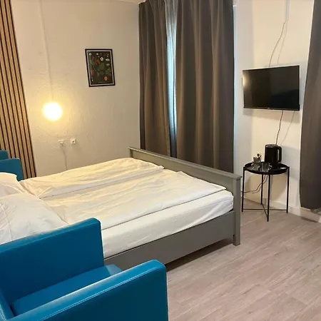 Art Rock Airport Hotel *