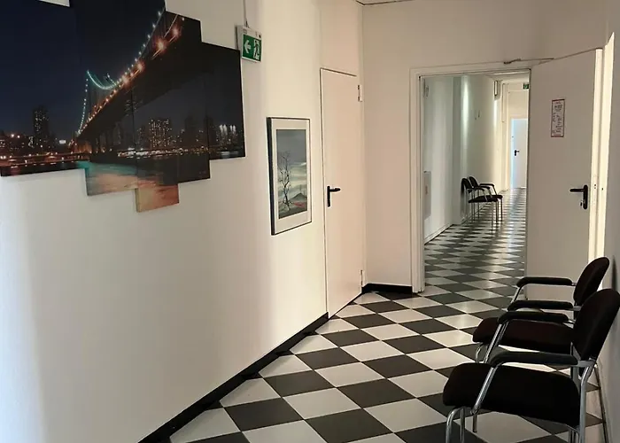 Art Rock Airport Hotel *