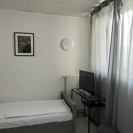 Hotel Art Rock Airport *